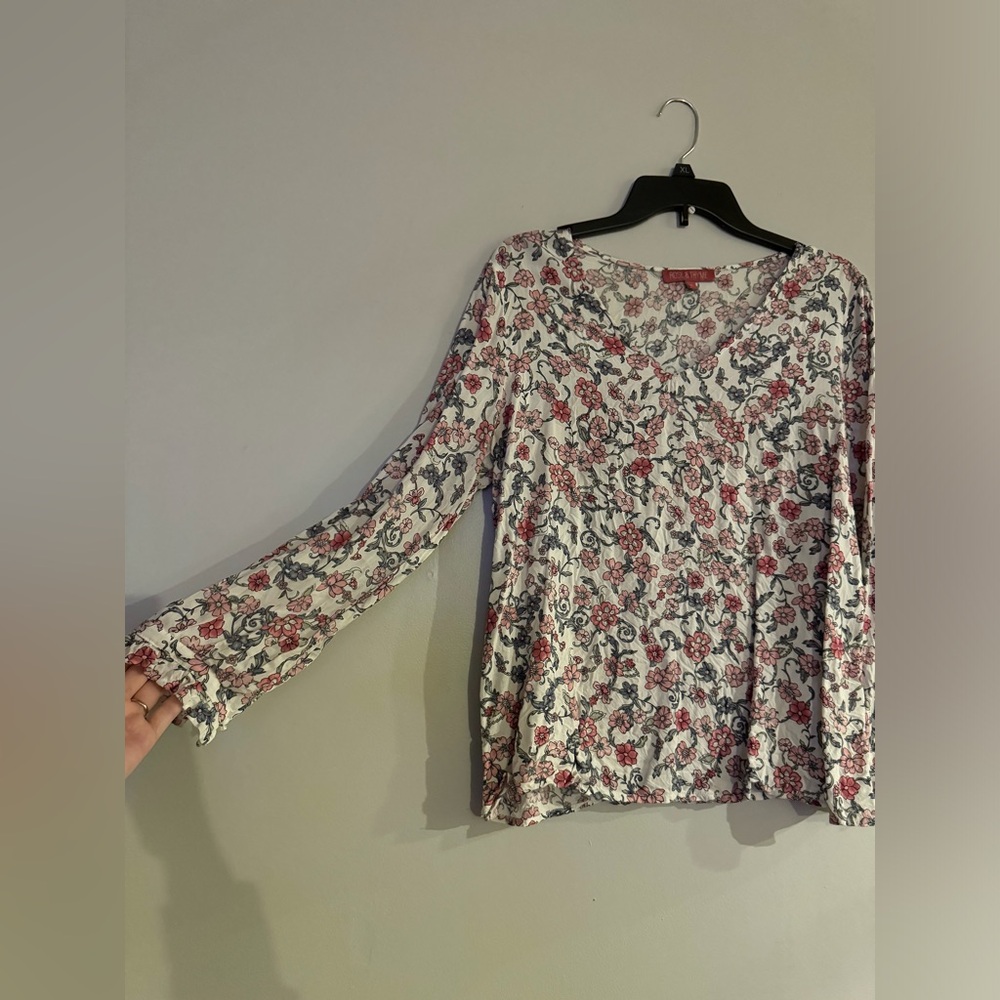 Lightweight Floral Blouse